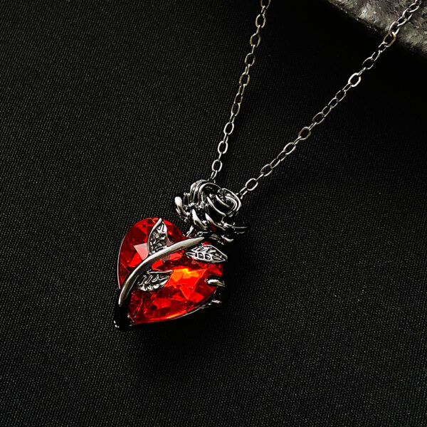 Punk Rose Love Necklace Fashion Personality Heart-shaped Clavicle Chain Pendant Necklace For Valentine's Day – Bild 10