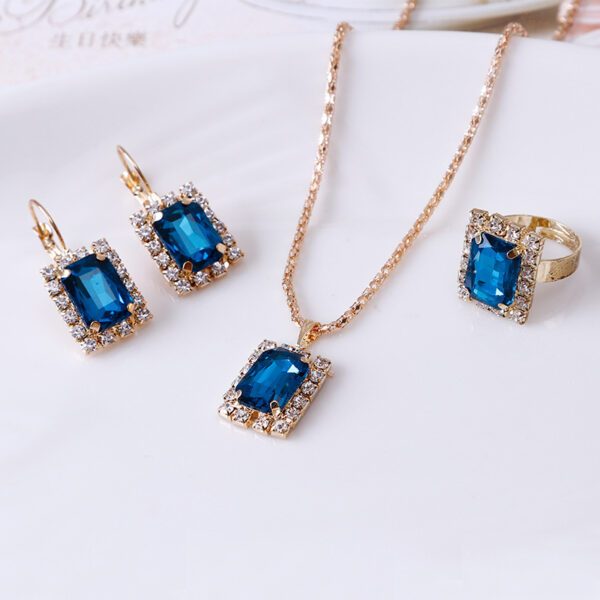 The Crystal Set Necklace Earring Ring Three-piece Set – Bild 6